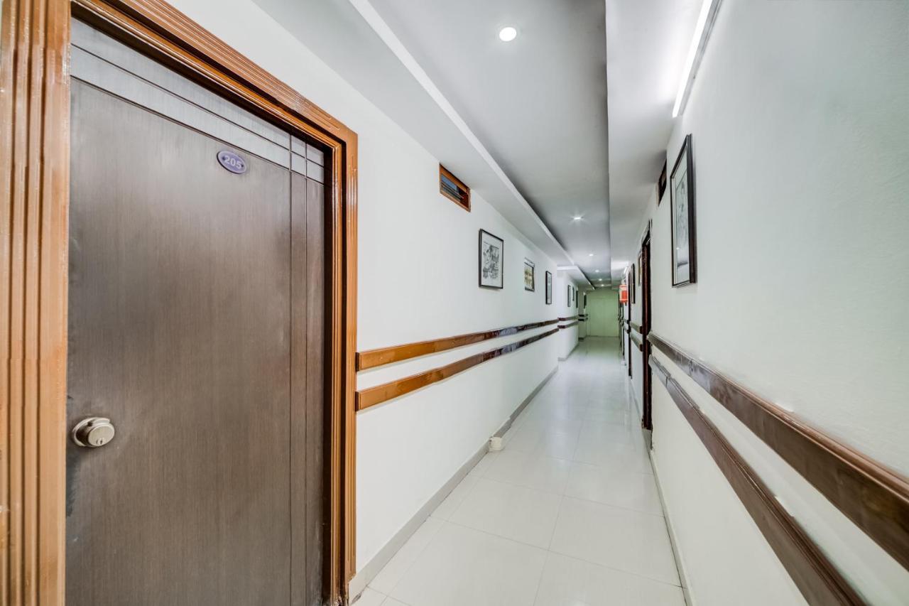 Oyo 33504 Hotel Ananda Inn Хидерабад Екстериор снимка