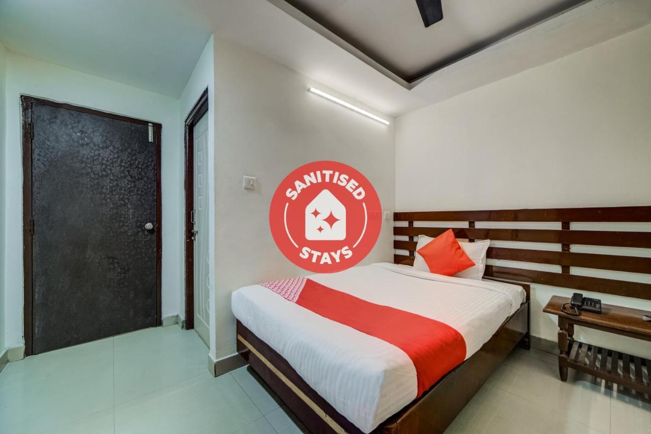 Oyo 33504 Hotel Ananda Inn Хидерабад Екстериор снимка