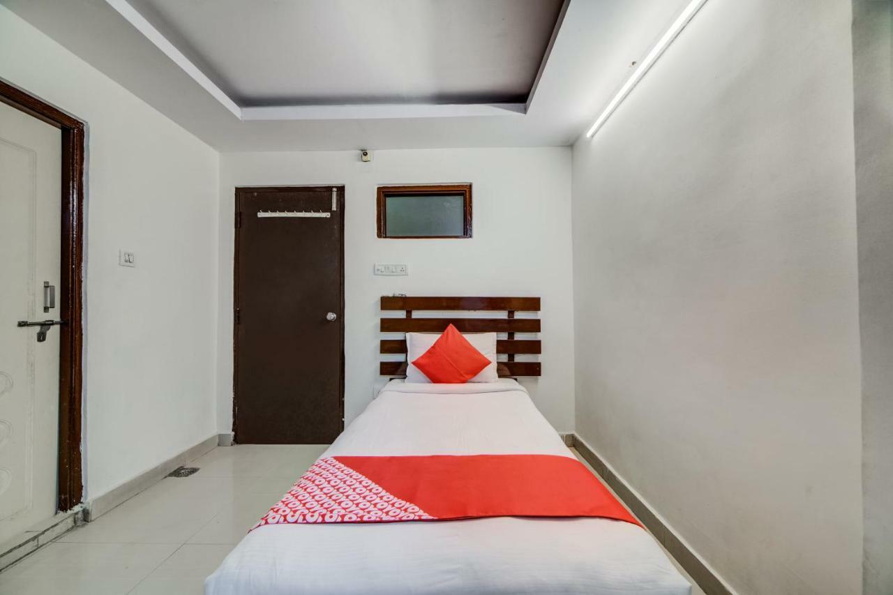 Oyo 33504 Hotel Ananda Inn Хидерабад Екстериор снимка